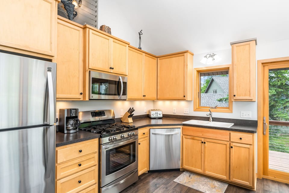 Fully Furnished Kitchen