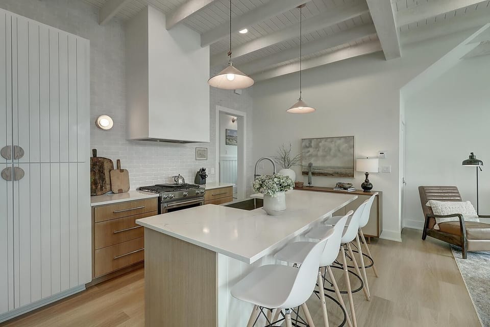 1st Floor, Kitchen