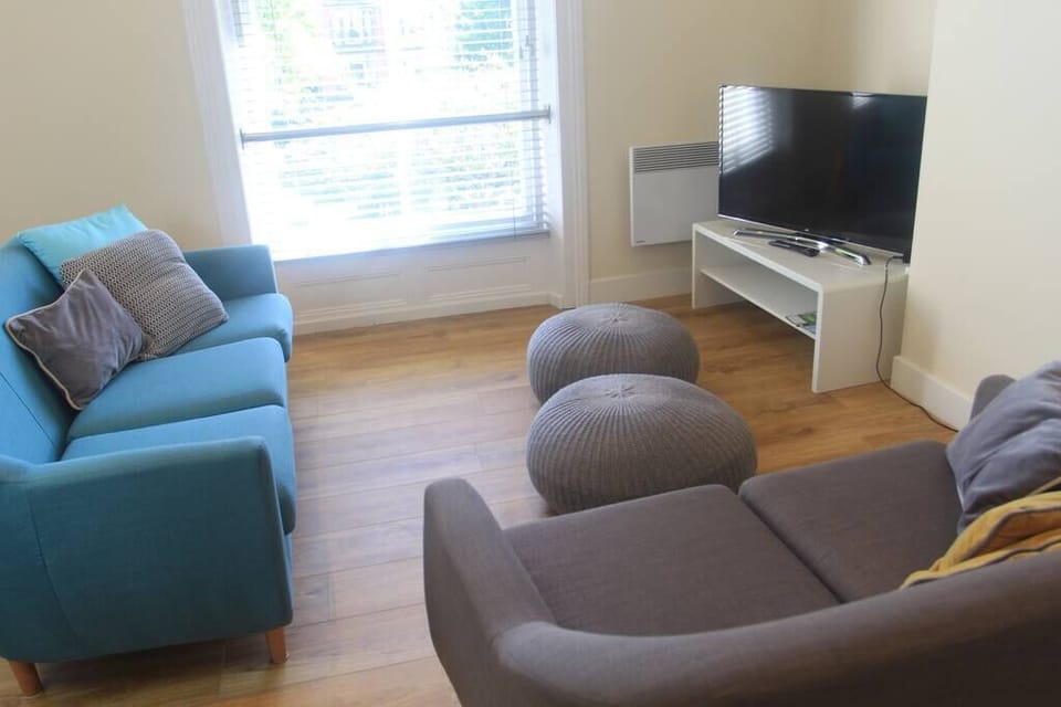 Light bright lounge