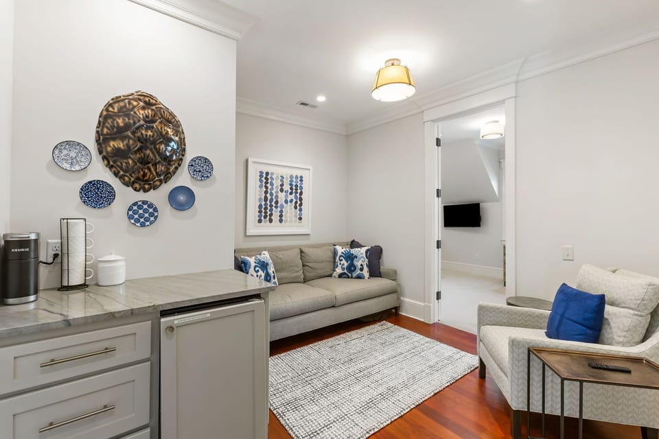 Upstairs Living Area