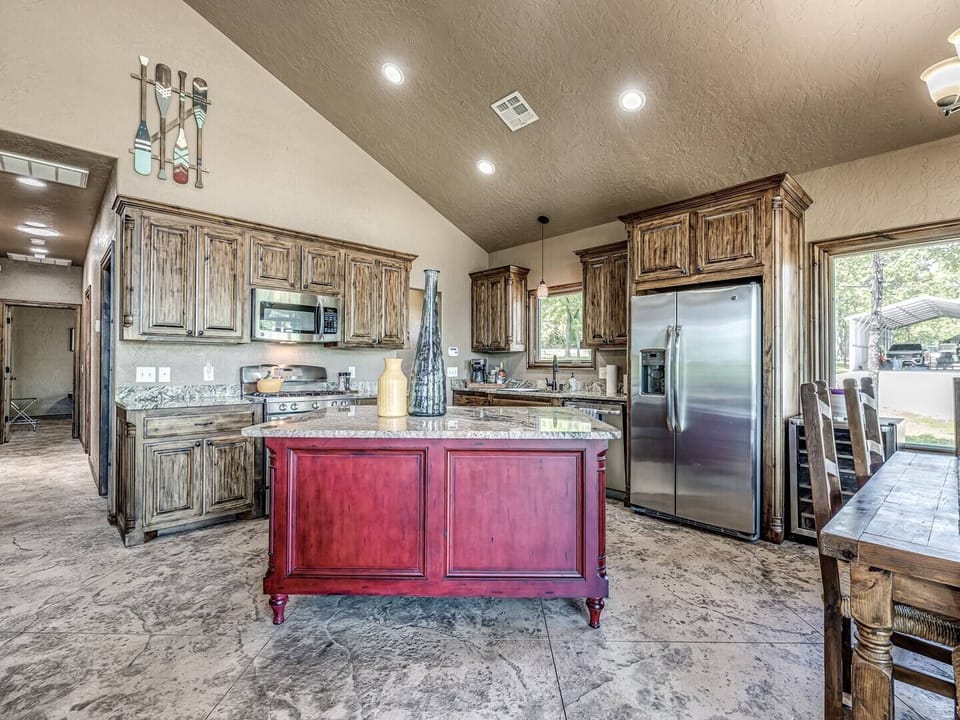 Ample space and a well stocked kitchen allow your family chef to work their magic