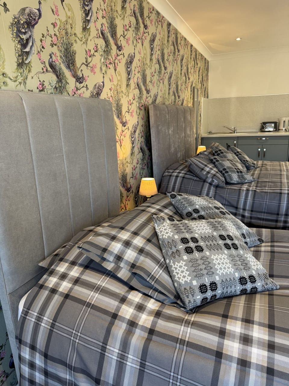 Double/Twin or Family with Child Over 10