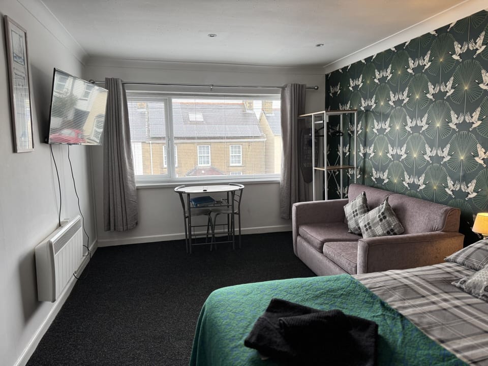 Double Room With Settee and Table