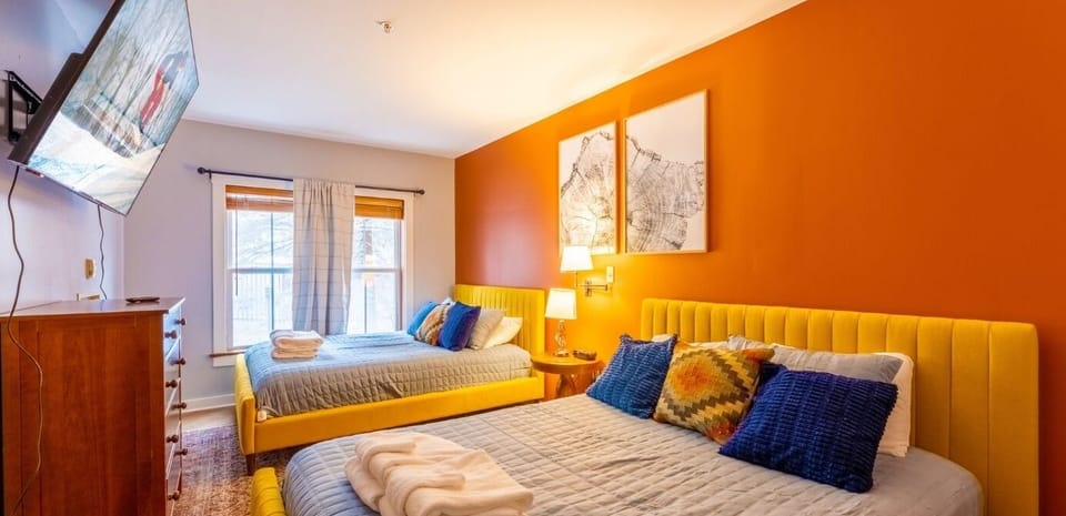 Relax and recharge in this comfortable queen bed!