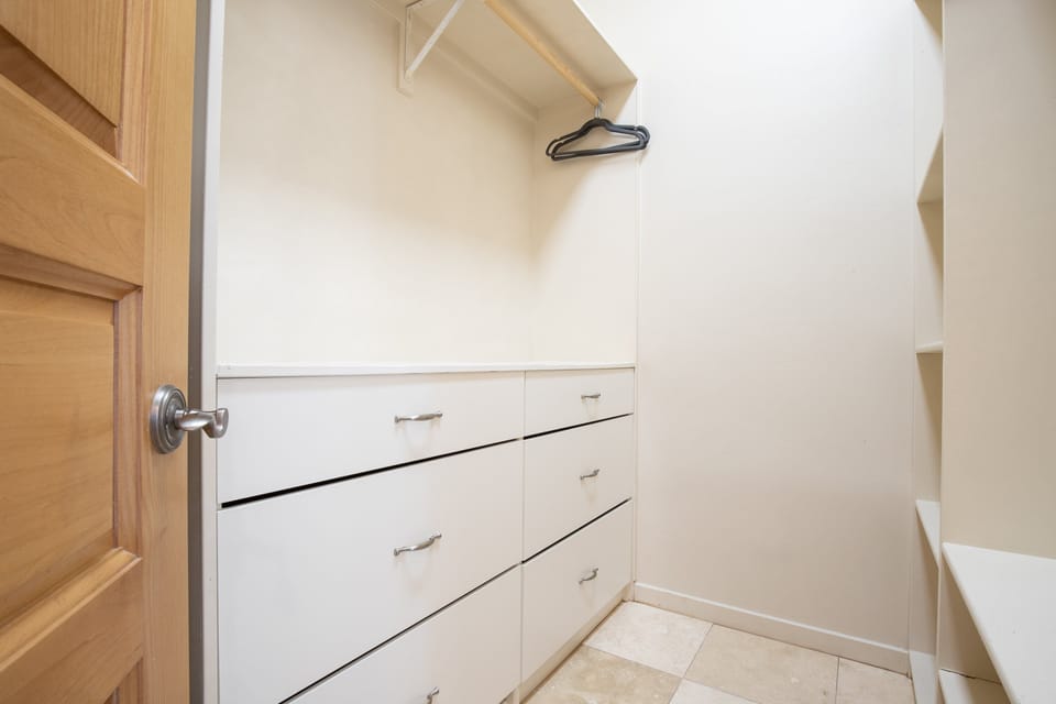 masters bedroom walk in closet