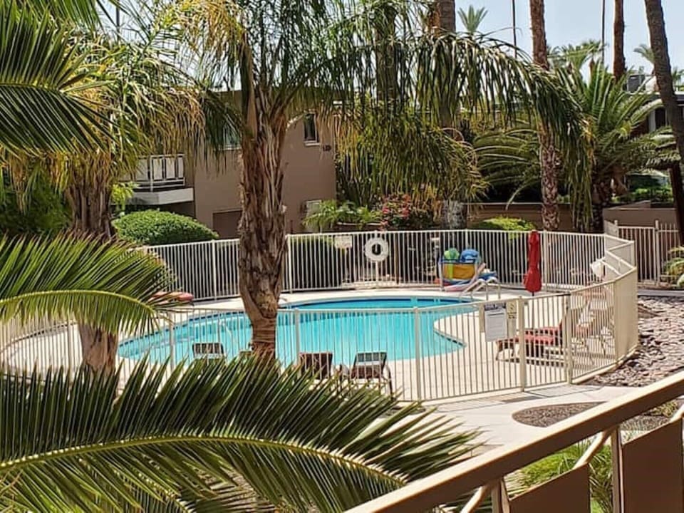 Most days you will have the pool to yourselves in this small, quiet complex