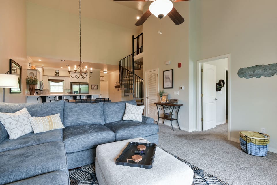 Open vaulted ceilings