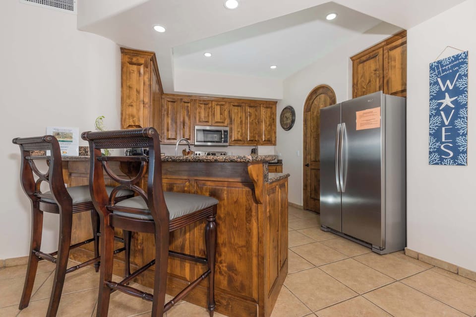 Kitchen Counter
