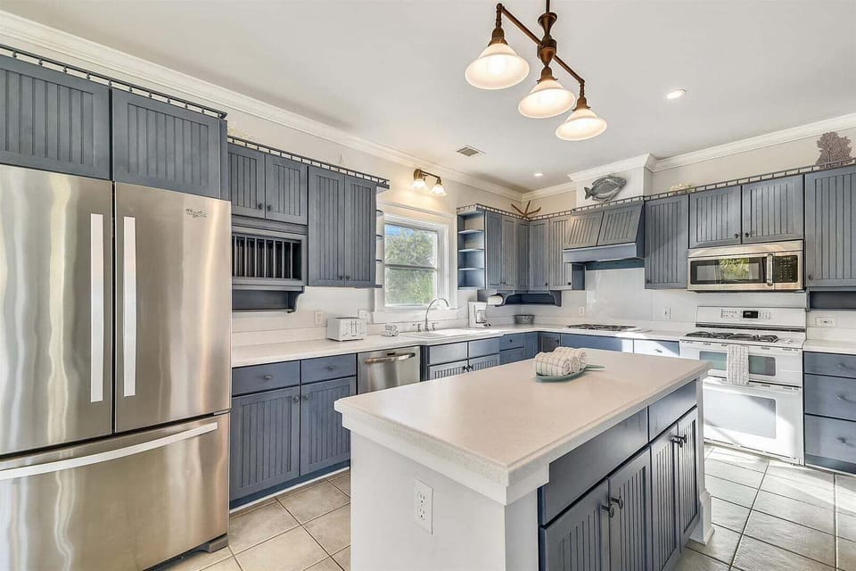 Kitchen on the middle floor