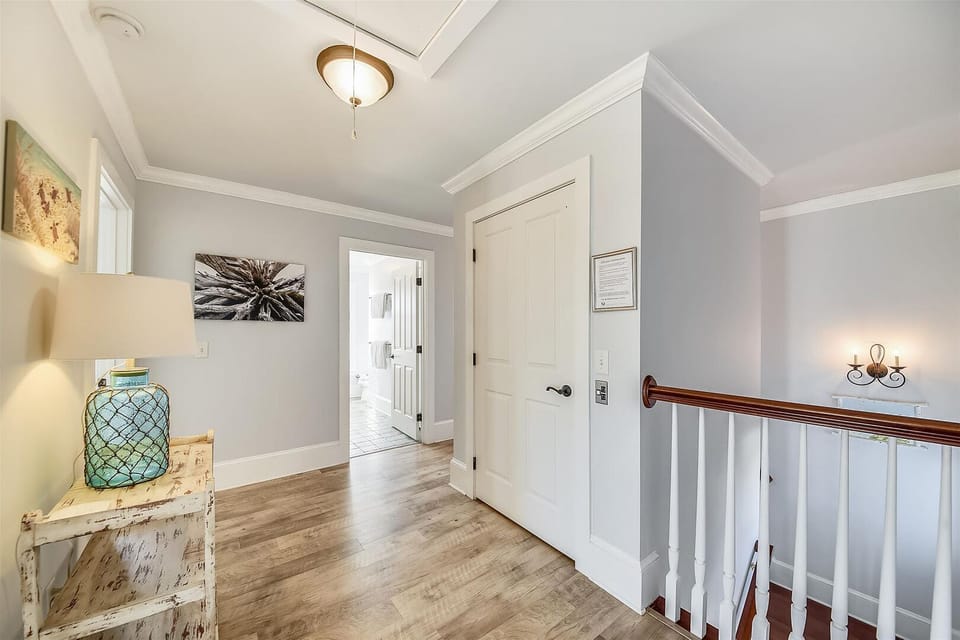 Hallway/Elevator access