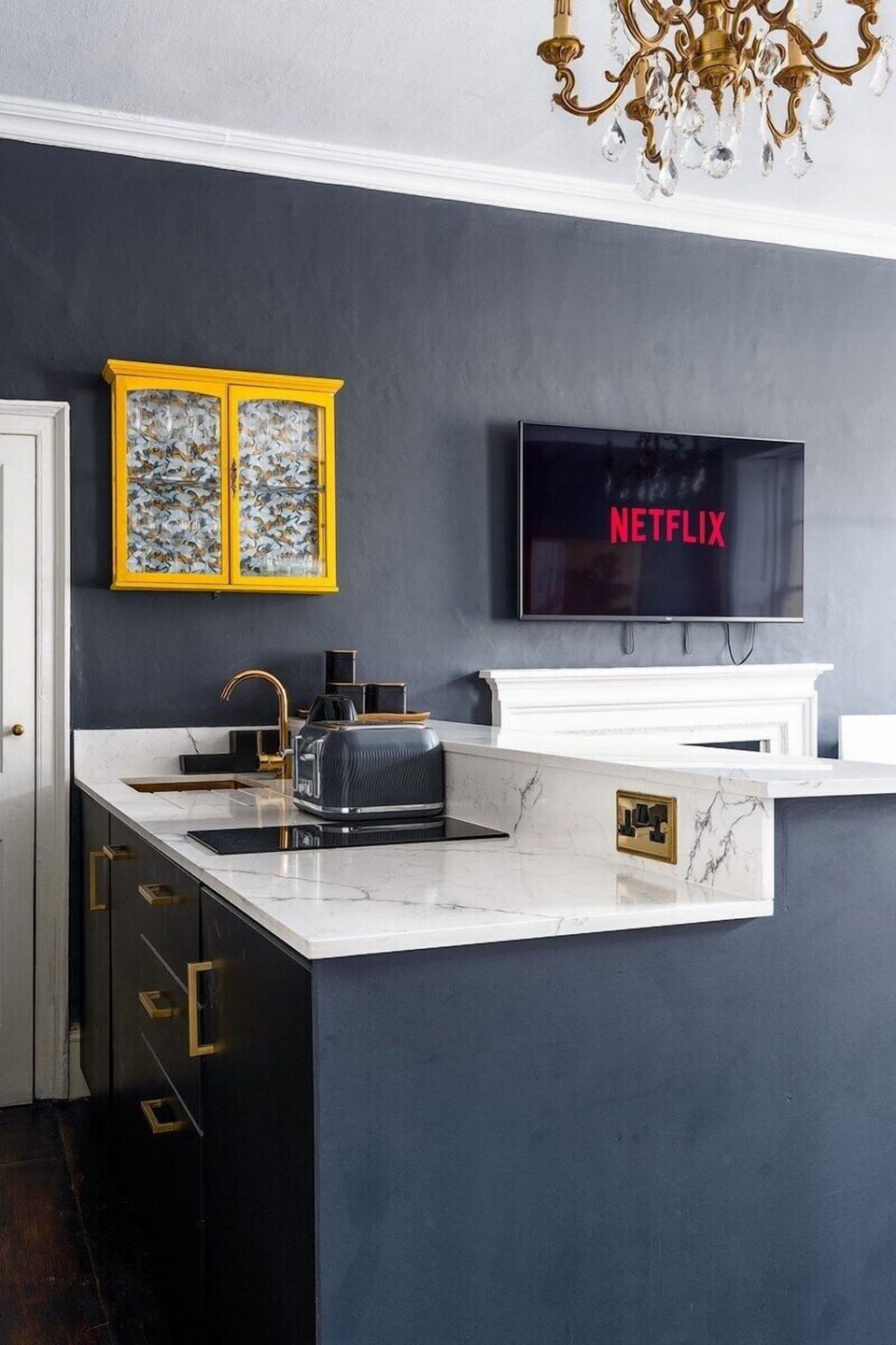 Kitchenette has everything you’ll need for your stay, including mini hob, fridge, dishwasher, kettle and toaster.