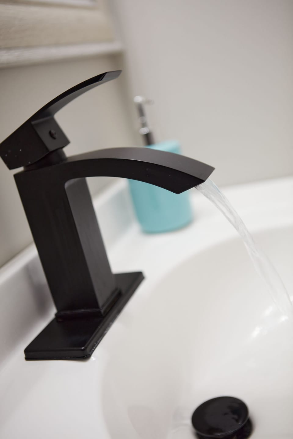 Modern bathroom sinks