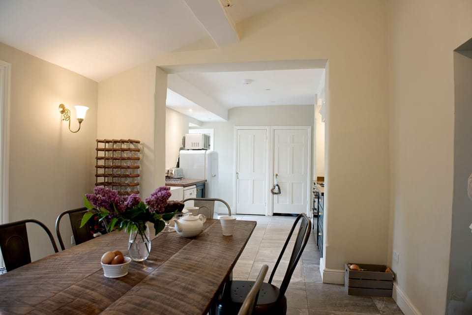 Kitchen/dining room.