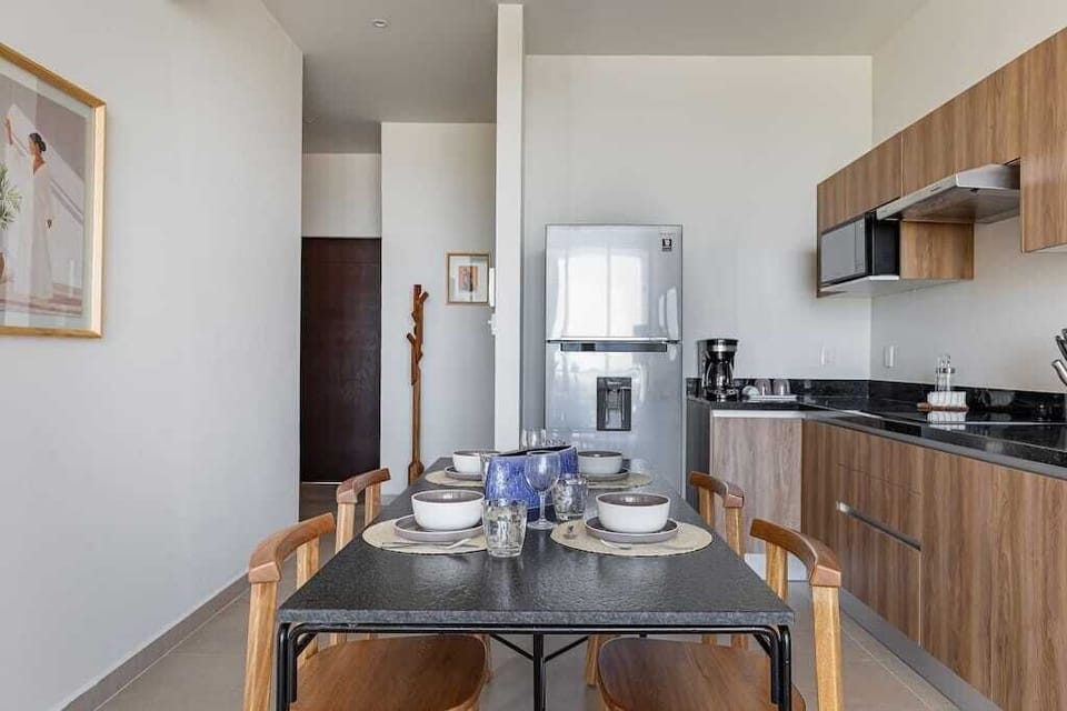 Dining room and kitchen. 