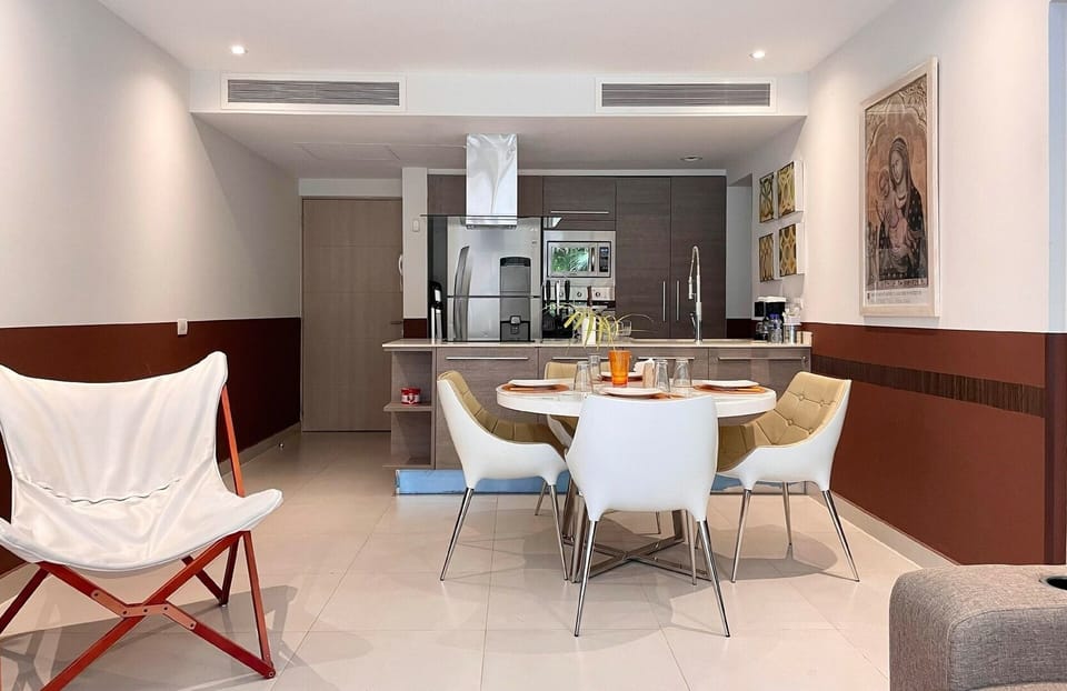 Comedor moderno para 4 personas, un ambiente agradable para tus mejores comidas.