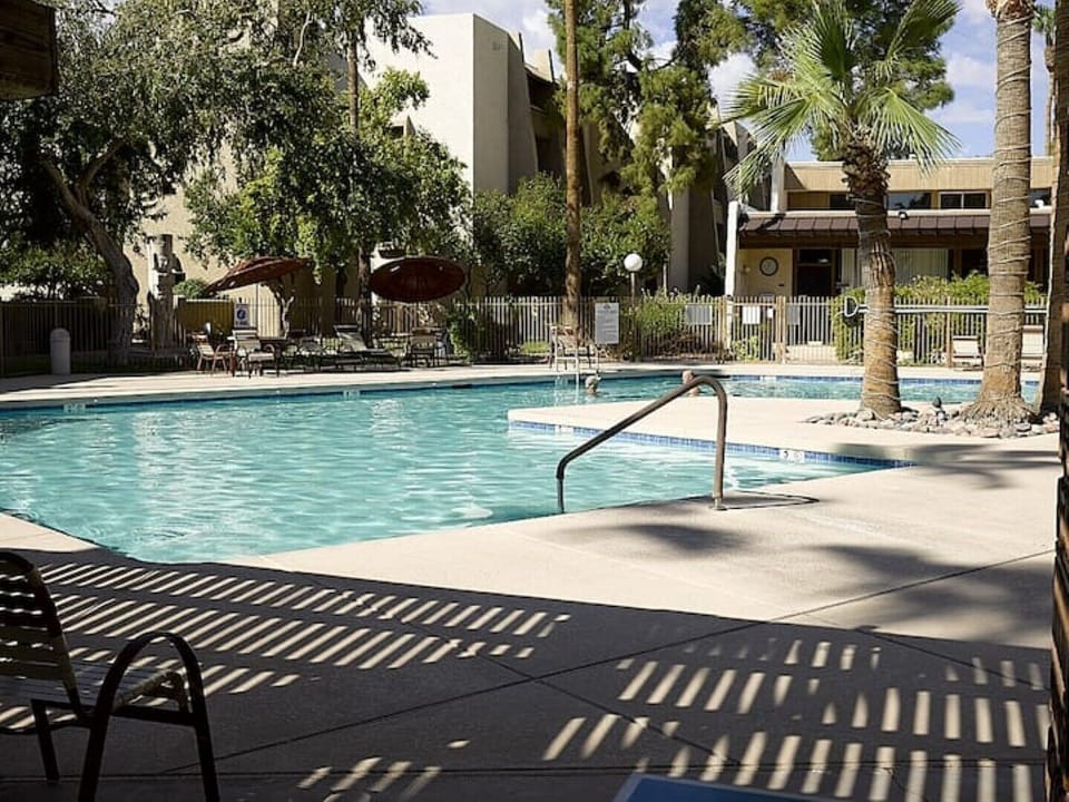 Huge resort style heated pool