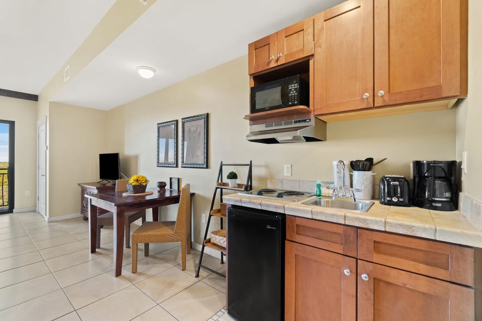 Panama City Beach Condo Unit 715 (2)