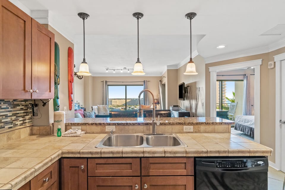 Panama City Beach Condo Unit 731 (4)