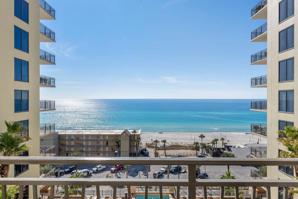 Panama City Beach Condo Unit 820 (11)