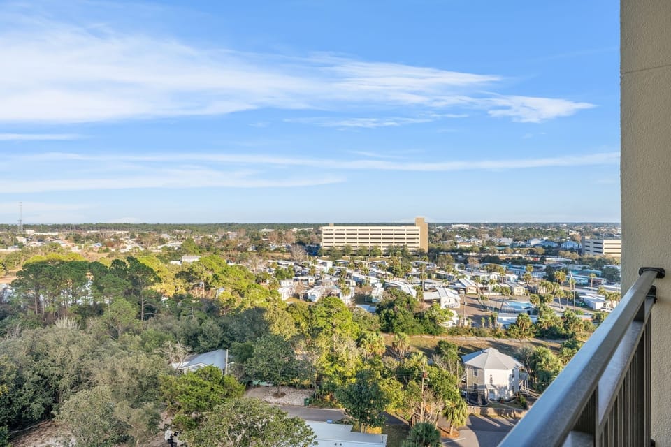 Panama City Beach Condo Unit 1023 (12)