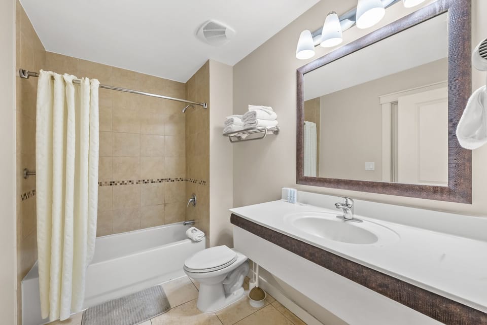 Panama City Beach Condo Unit 1235 (17)