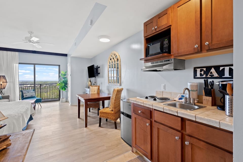 Panama City Beach Condo Unit 1315 (2)