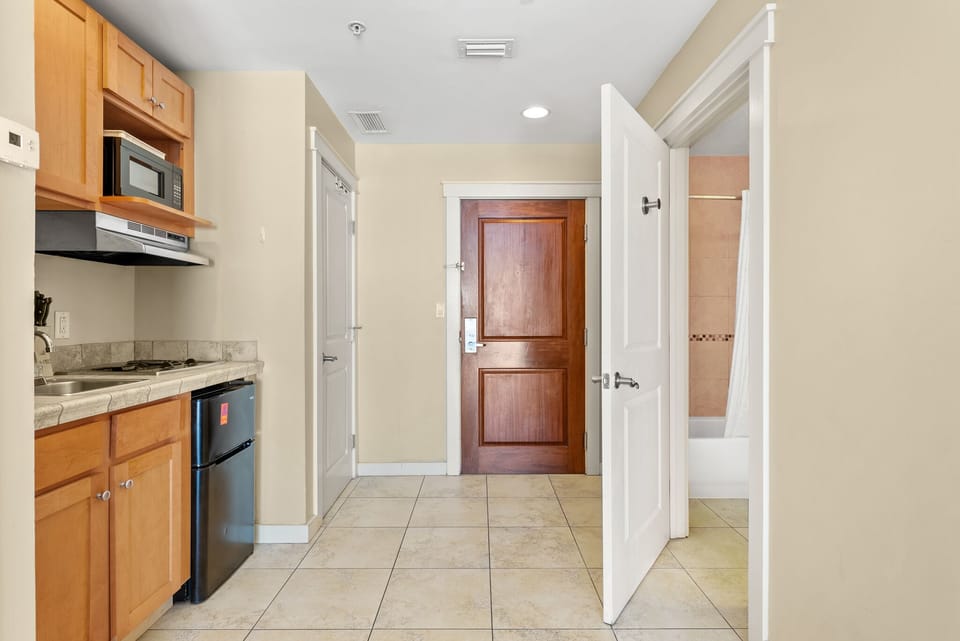 Panama City Beach Condo Unit 1320 (1)