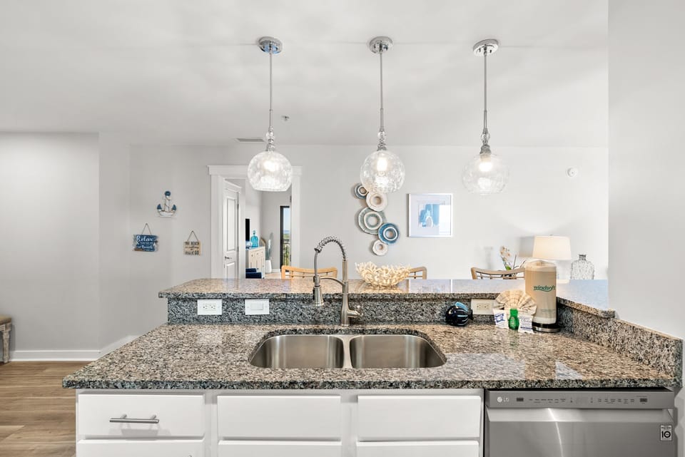 Panama City Beach Condo Unit 1706 (6)