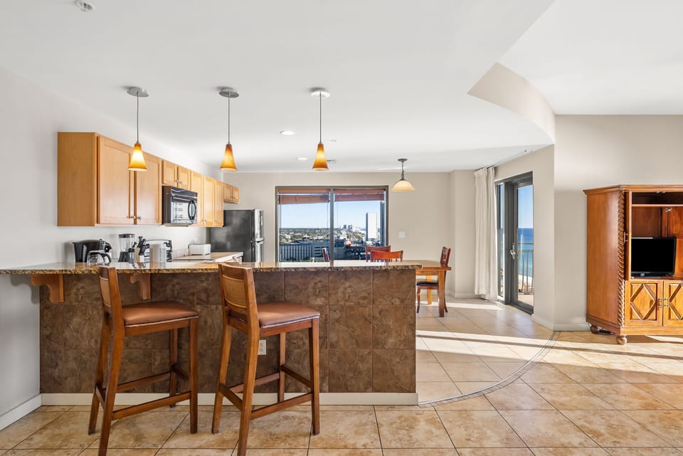 Panama City Beach Condo Unit 1235 (4)