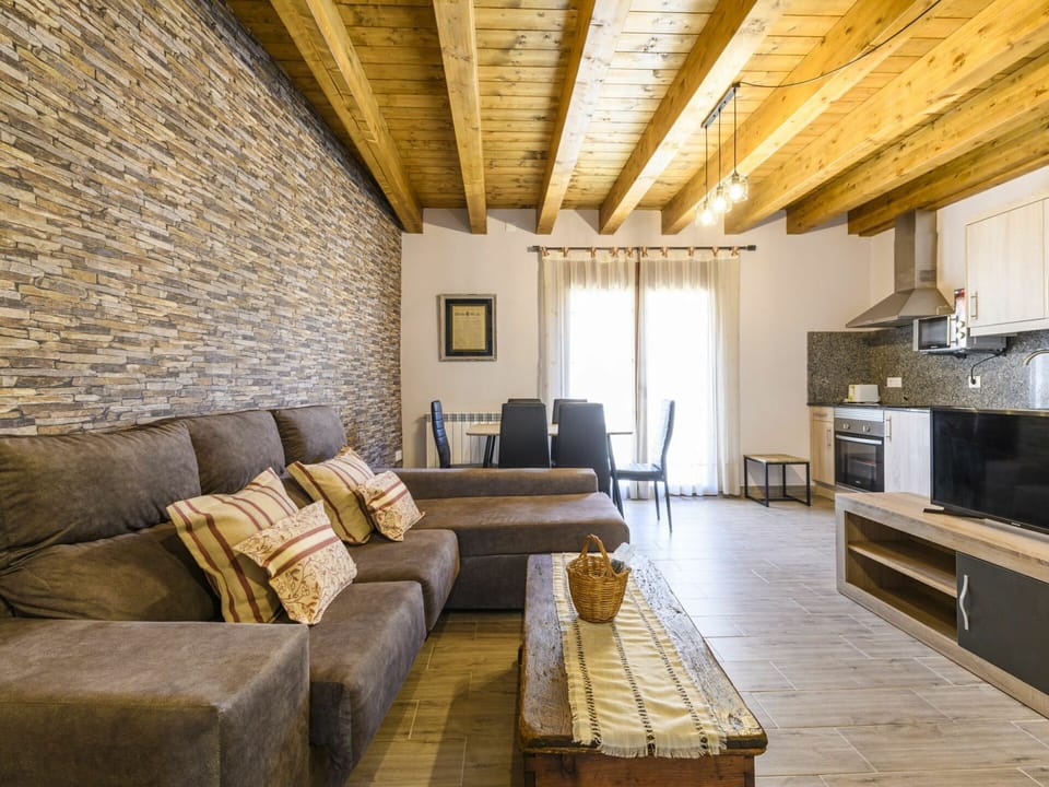Property, Couch, Furniture, Wood, Cabinetry, Interior Design, Lighting, Living Room, Countertop, Flooring
