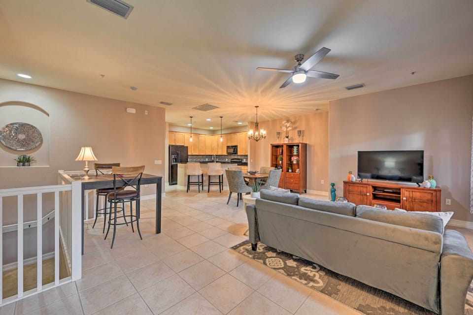 Interior | Open Floor Plan | Free WiFi