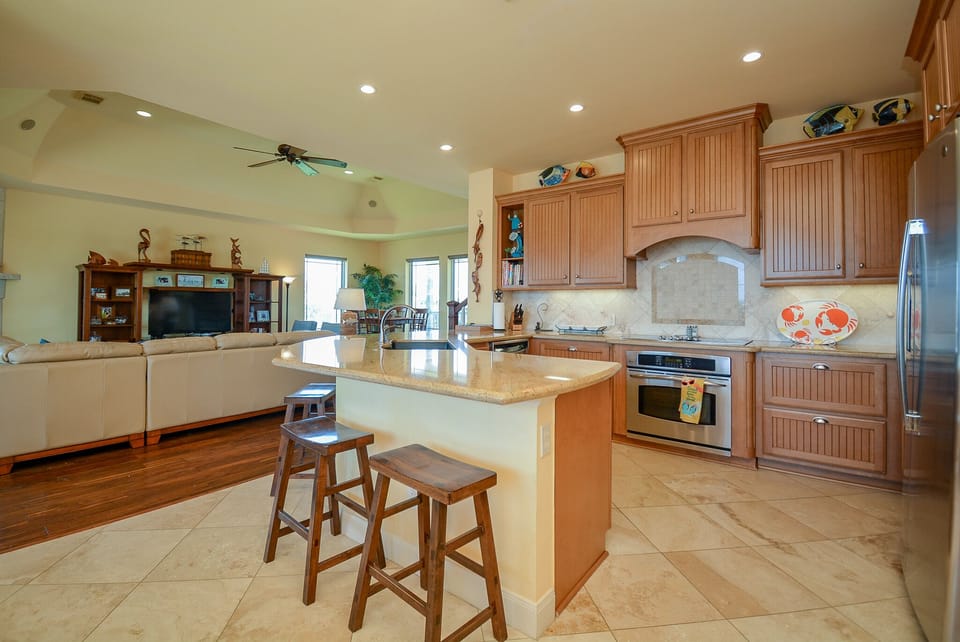 Fully stocked kitchen