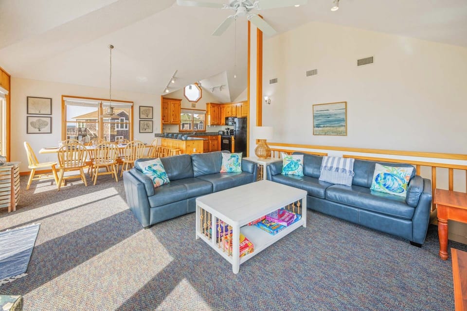 Surf or Sound Realty - 1011 - Island Attitude - Great Room -3