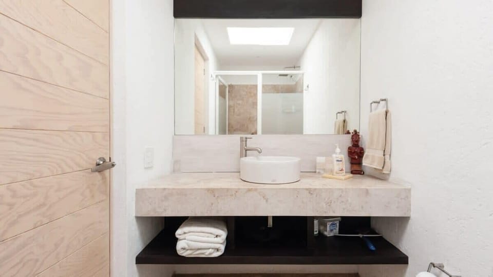 El baño tendrá todo lo que necesitas para tener unas grandes vacaciones.