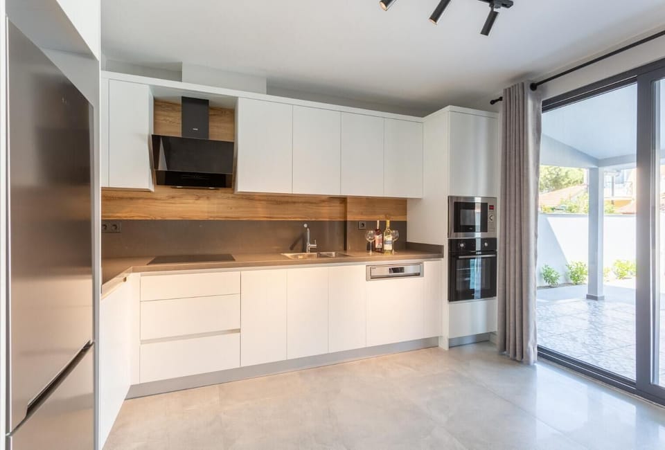 Equipped kitchen