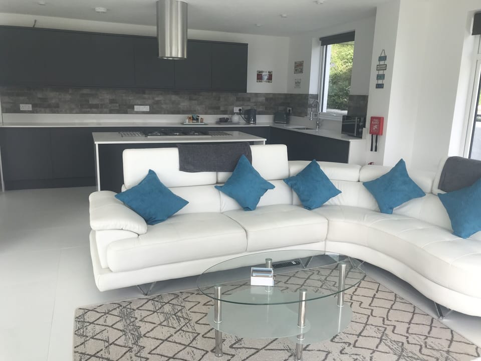 Lounge and kitchen in 2 bedroom Apartment