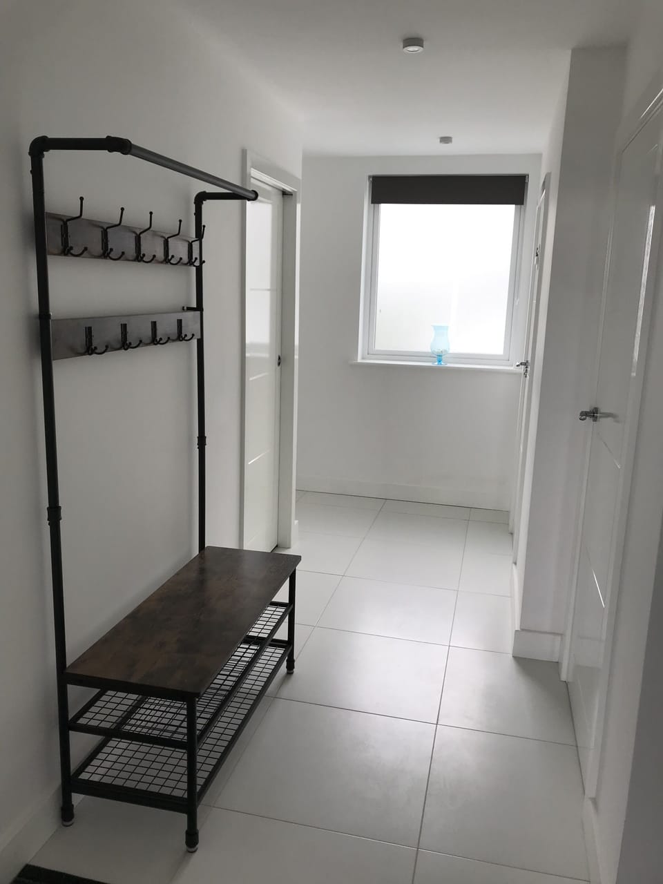 Cloakroom in 2 Bedroom Apartment