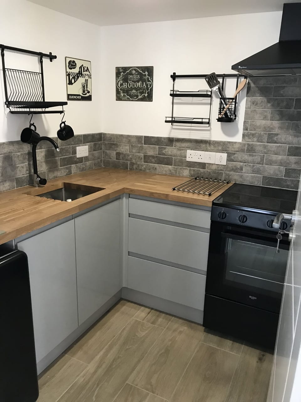 Deluxe Studio Apartment