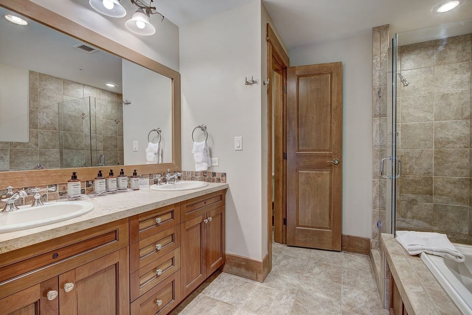Flooring, Floor, Double Sink, Sink Faucet, Indoors