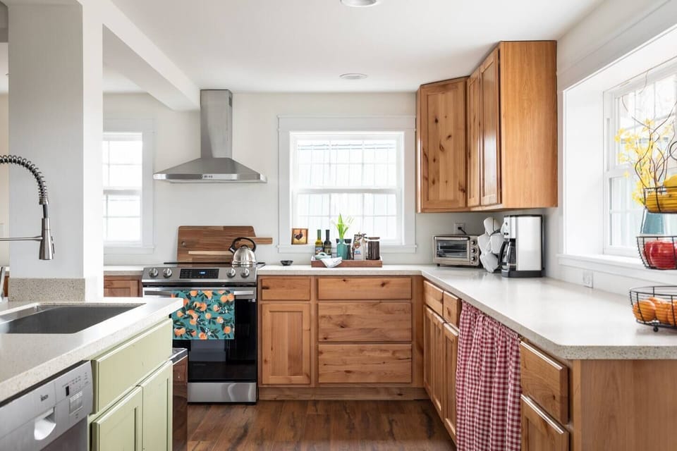Bright, fully equipped kitchen for everything from slow breakfasts to family dinners.