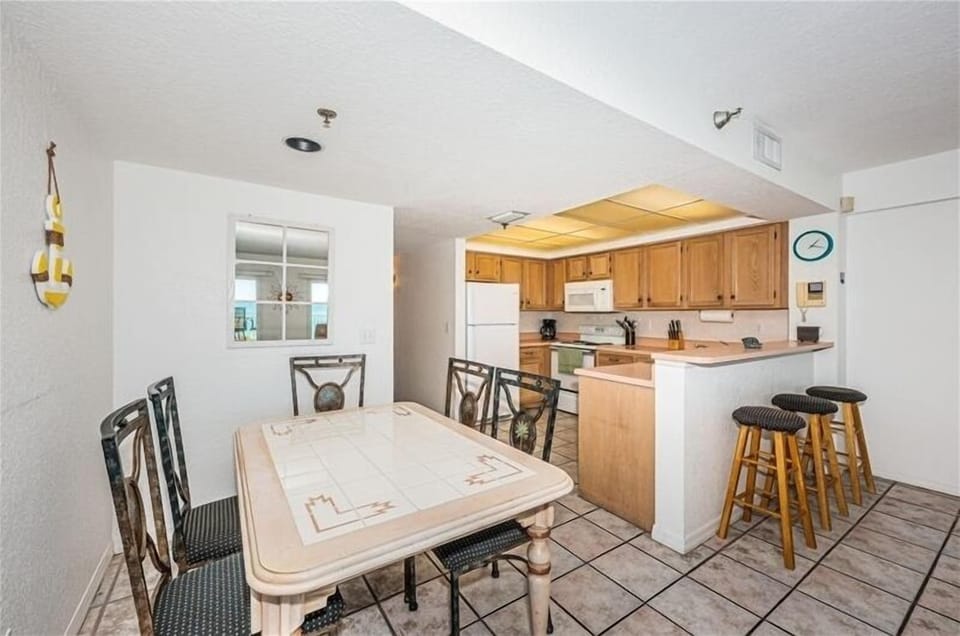 Dining and Kitchen