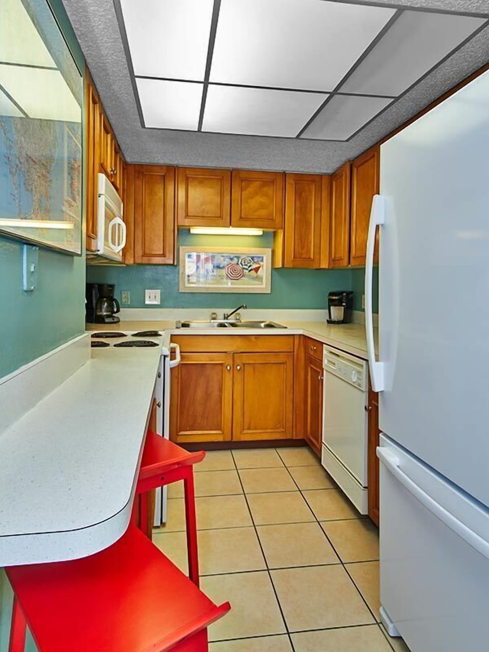 Kitchen with Breakfast Bar