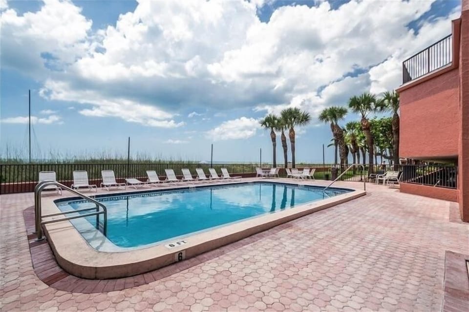 Pool with Lounge Area