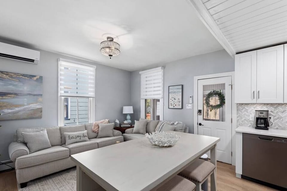 Living and dining area