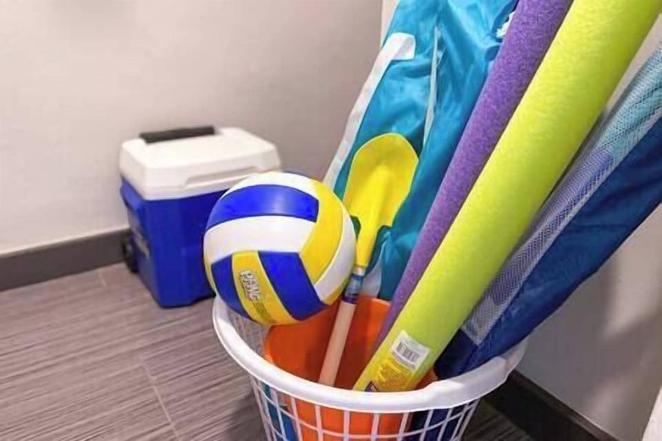 Beach essentials to use when going to swim at Riviera Beach!