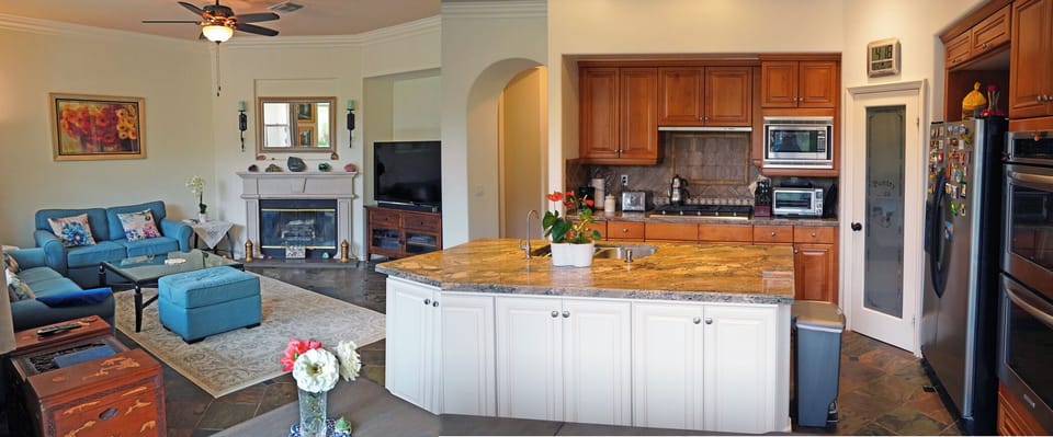 Kitchen/family room.