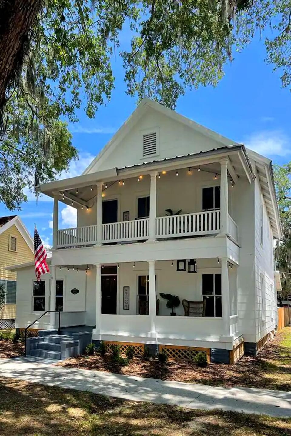 Amazing 1909 house,
The Magic of Historical architectural diversity... 