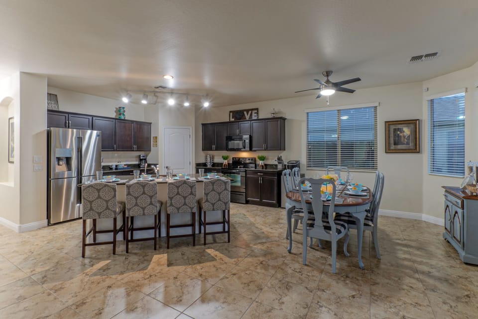 Take advantage of table and island seating for healthy, home cooked meals.