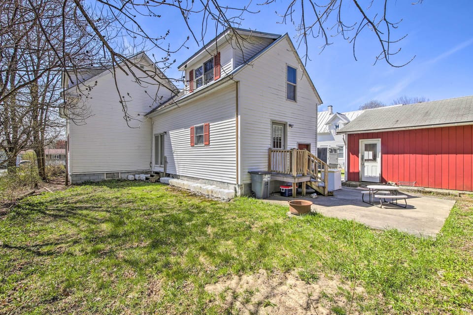Shared Patio | Outdoor Seating | Outdoor Activities Nearby