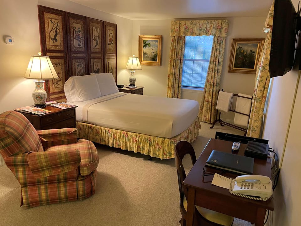 7 One Bedroom Guest room 3